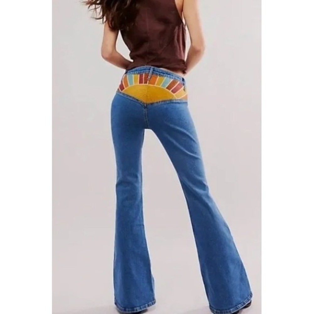 Driftwood Farrah x Sundaze High-Rise Flare Jeans 29 Embroidered Sunrise Back - Picture 2 of 5